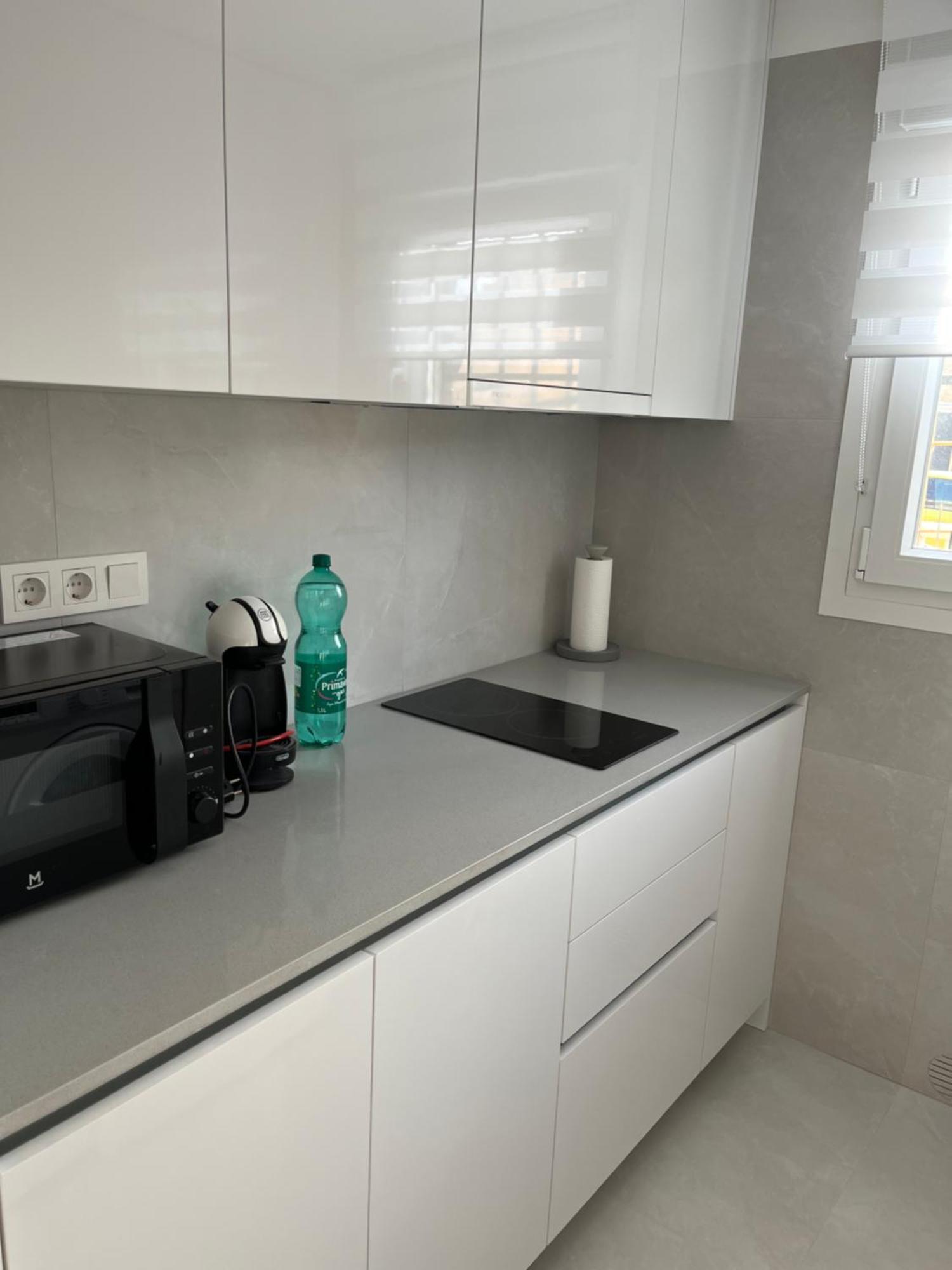 Apartmento Hana Con Terraza - Despues De La Renovacion General ลามาตา ภายนอก รูปภาพ